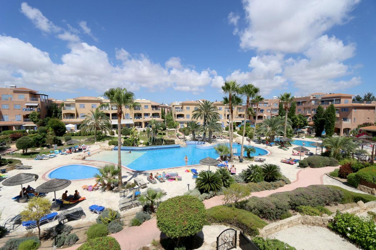 Limnaria Gardens Two Bedroom Apartment With Balcony Pafos Dış mekan fotoğraf