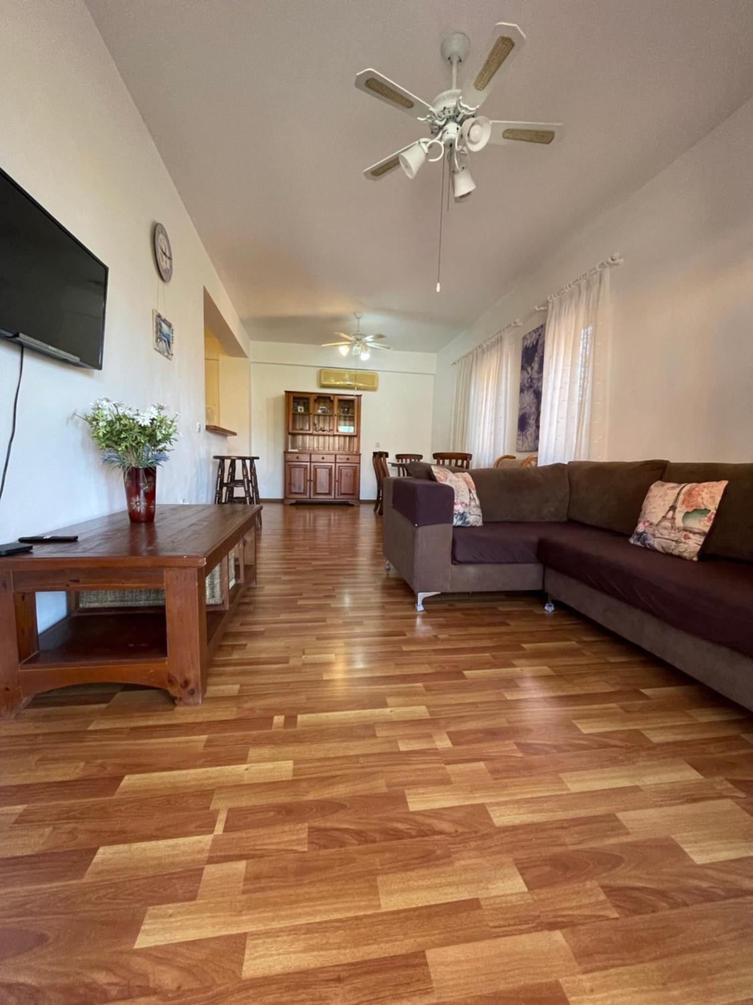 Limnaria Gardens Two Bedroom Apartment With Balcony Pafos Dış mekan fotoğraf