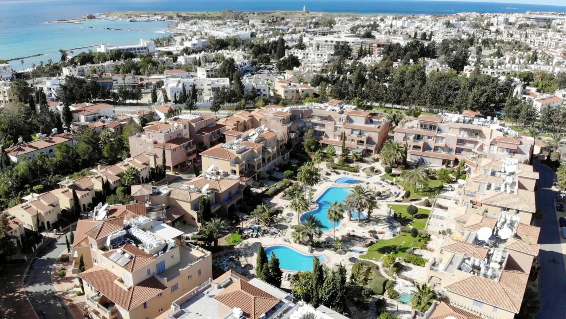 Limnaria Gardens Two Bedroom Apartment With Balcony Pafos Dış mekan fotoğraf